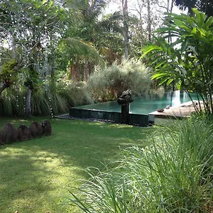 https://villa-naga-ubud.ubudhotelsnow.com