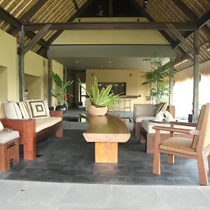 https://villa-kelusa.ubudhotelsnow.com